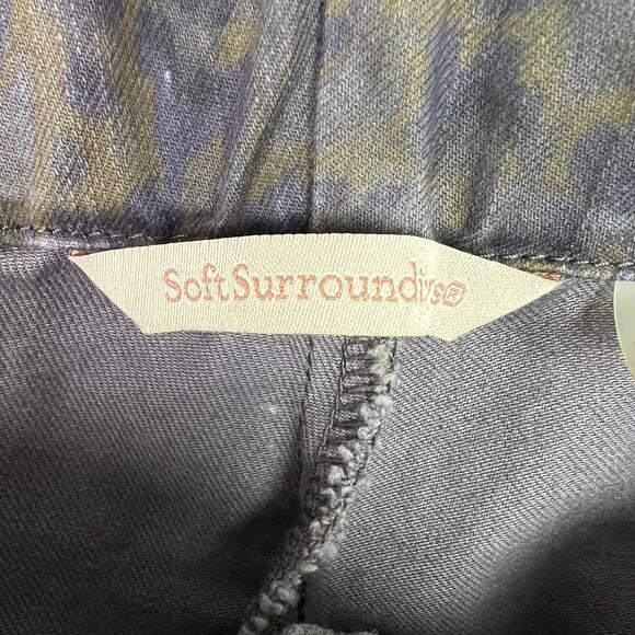 Soft Surroundings Denim Medium Blue and Olive Print Pull On Metro Legging Jeans - Picture 4 of 8